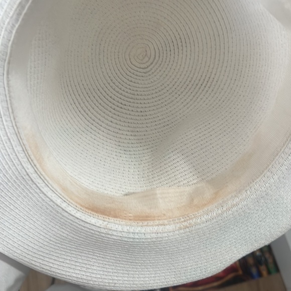 San Diego Sun Hat with Bow Detail - Picture 3 of 4